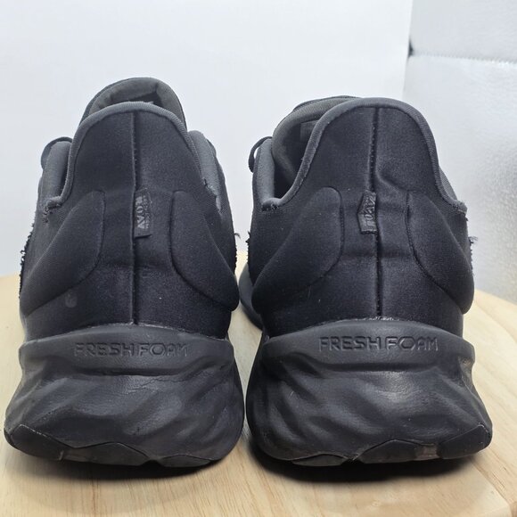 Mens Size 13 2E WIDE - New Balance Fresh Foam Athletic Shoes Black MROAVSK2 - Picture 6 of 9